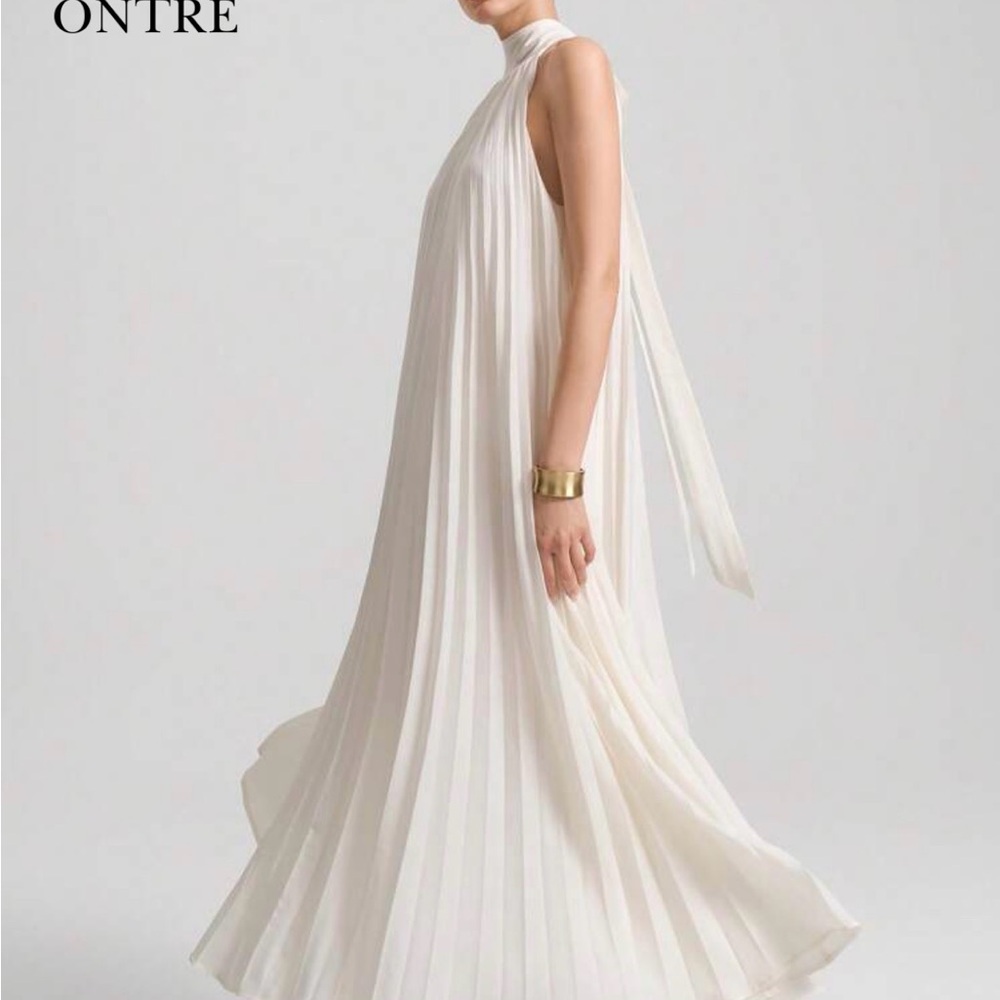 Elegant Off White Pleated Halter Maxi Dress - Picture 3 of 10
